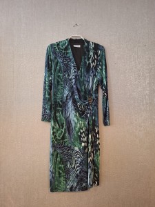 Jurk donkerblauw gewerkt Batida Jurk donkerblauw gewerkt Batida